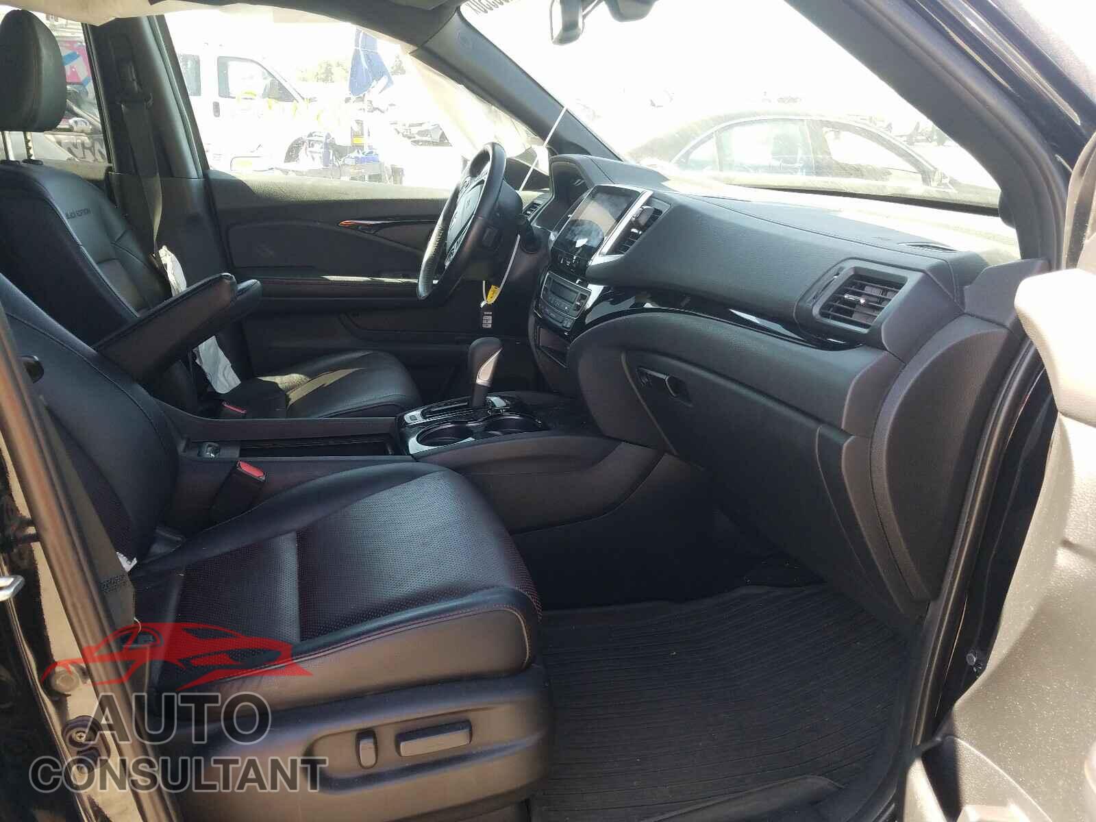 HONDA RIDGELINE 2017 - 5FPYK3F8XHB003763