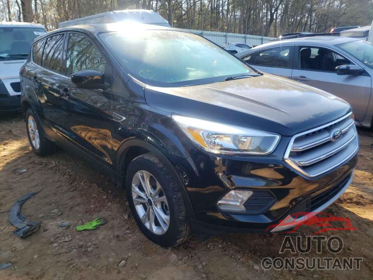 FORD ESCAPE 2017 - 1FMCU9GD9HUC97560