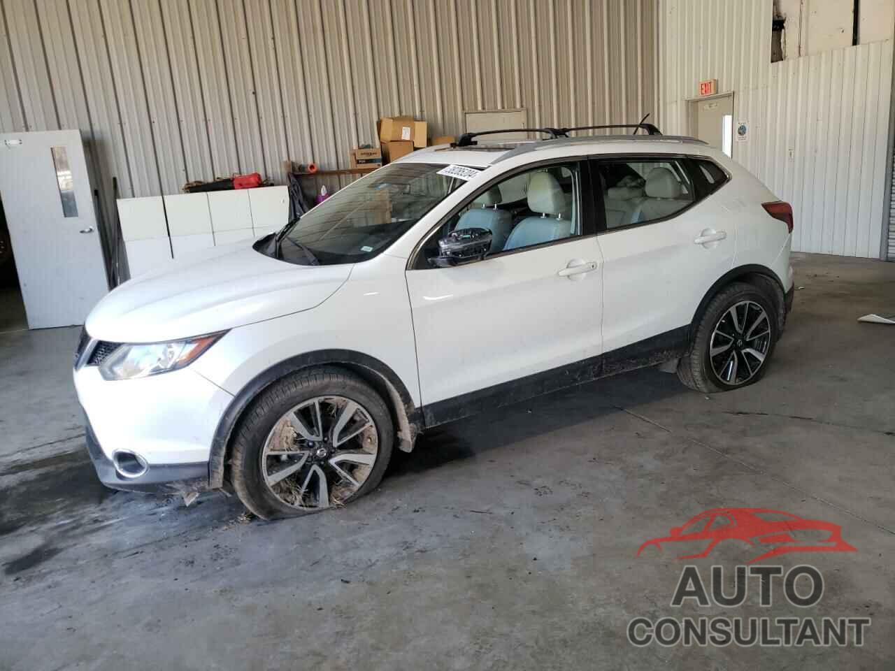 NISSAN ROGUE 2017 - JN1BJ1CR2HW102014