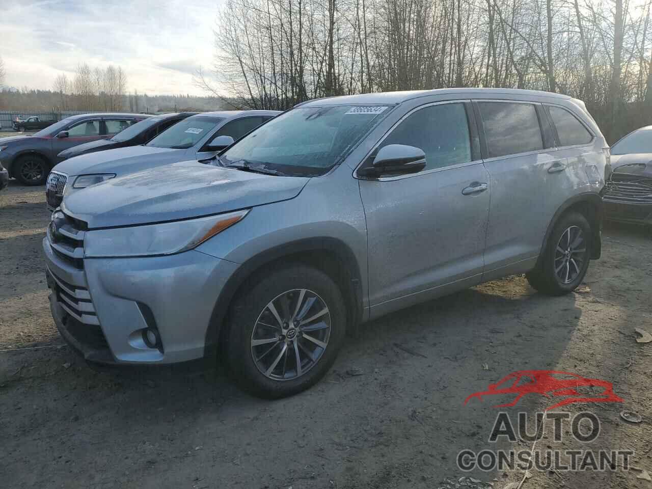 TOYOTA HIGHLANDER 2018 - 5TDJZRFH8JS546622