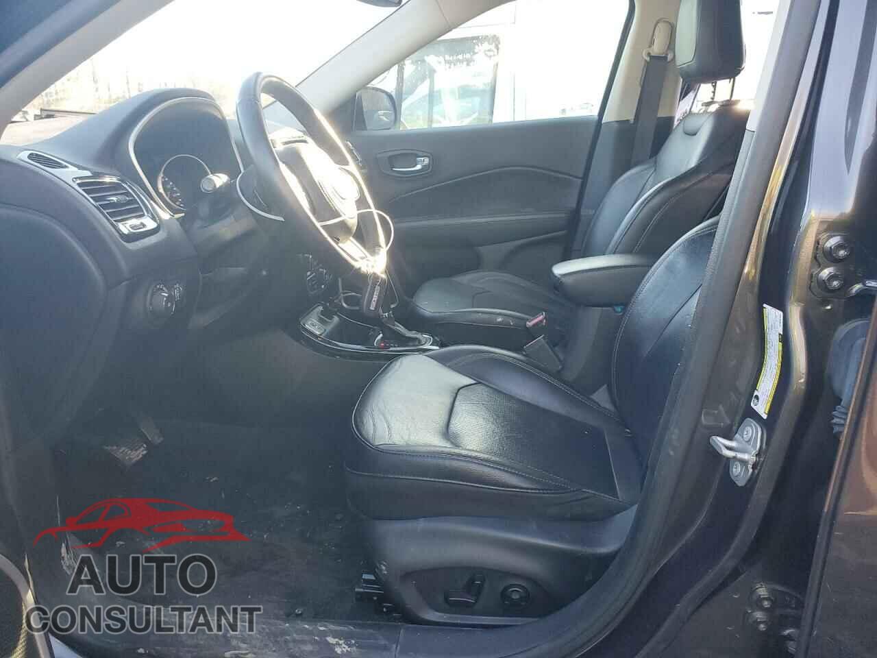 JEEP COMPASS 2019 - 3C4NJCCB3KT699132