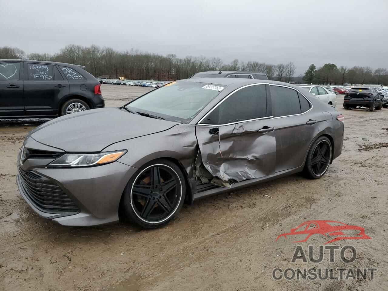 TOYOTA CAMRY 2018 - 4T1B11HKXJU640501