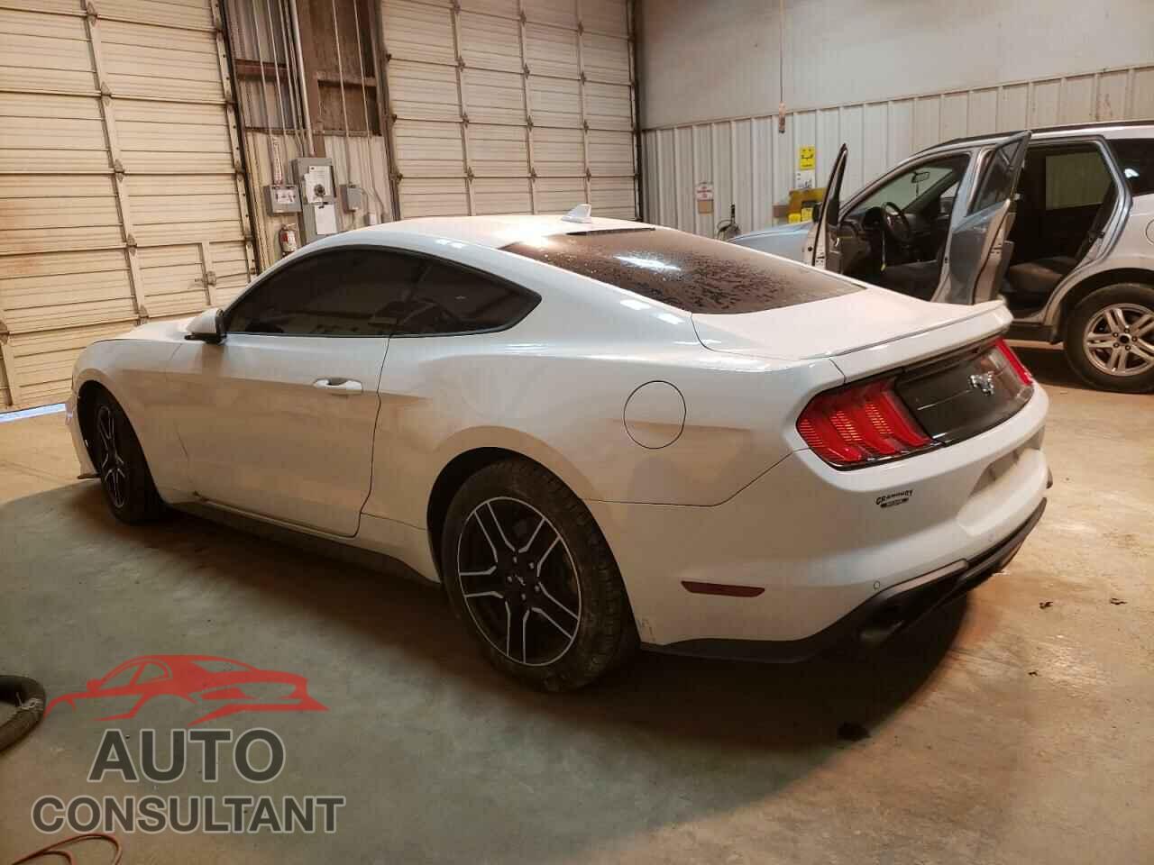 FORD MUSTANG 2020 - 1FA6P8TH3L5147741