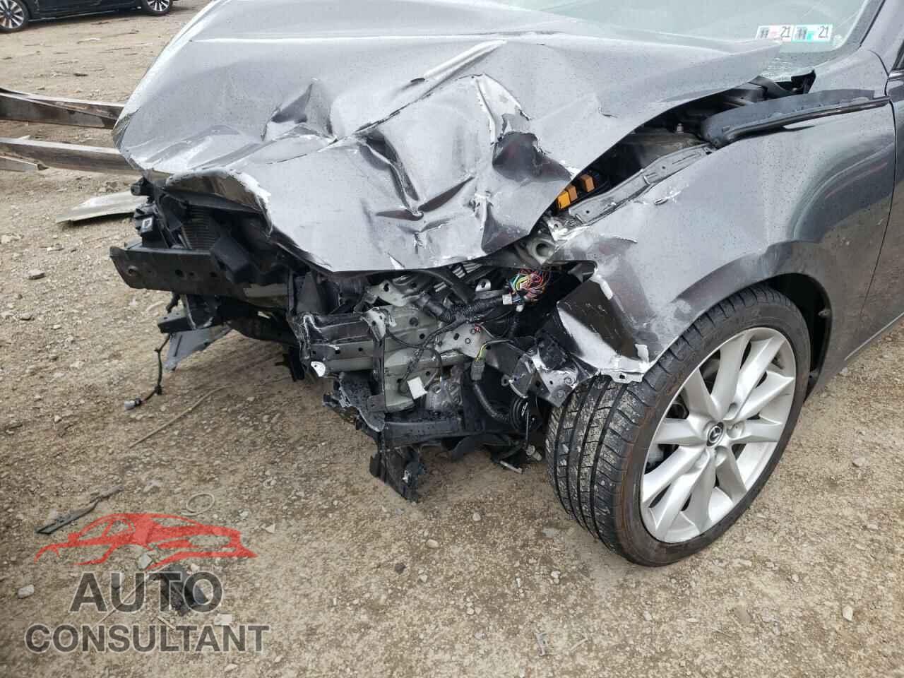 MAZDA 3 2017 - JM1BN1V72H1142104