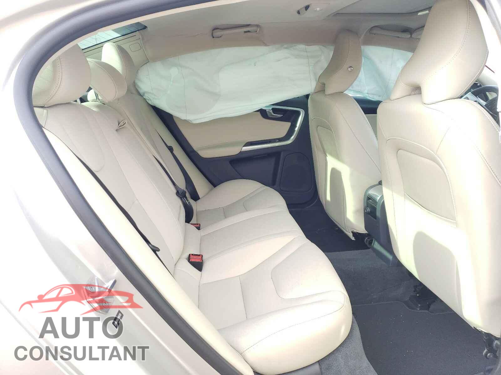 VOLVO S60 2017 - LYV402HK2HB155702