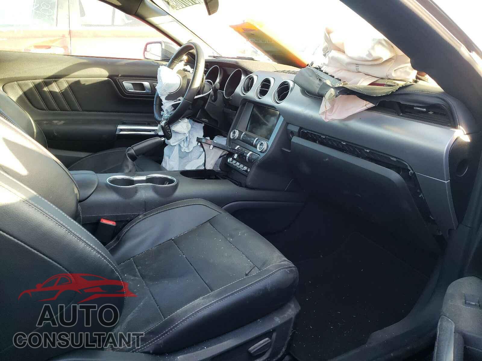 FORD MUSTANG 2020 - 1FA6P8CF3L5136446