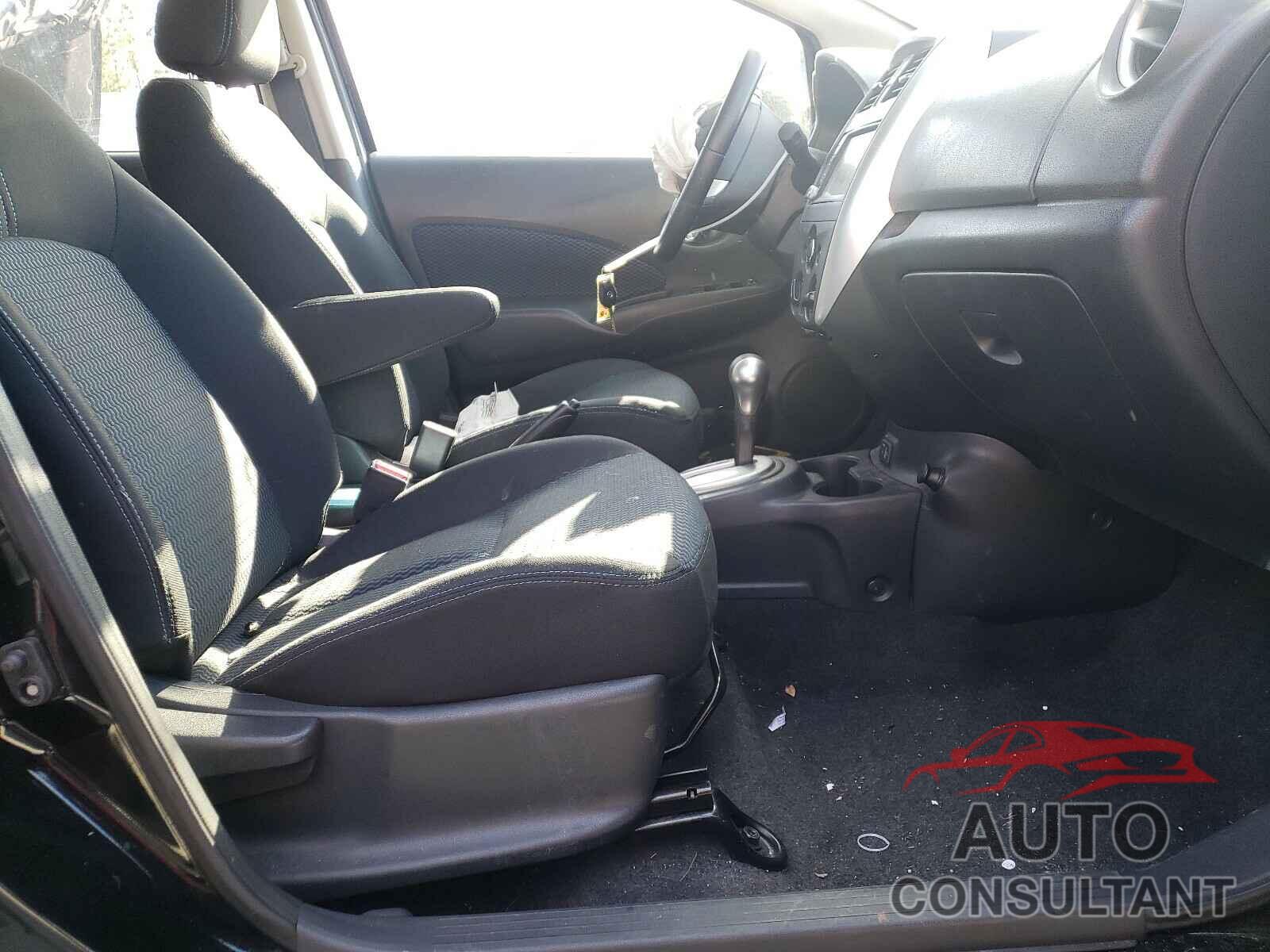 NISSAN VERSA 2019 - 3N1CE2CP3KL356003