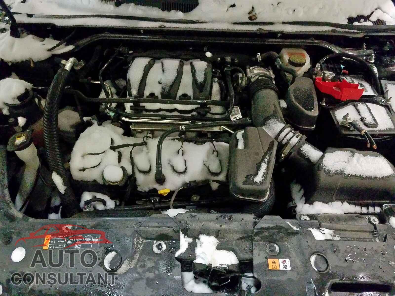 FORD TAURUS 2018 - KNMAT2MT5JP600162