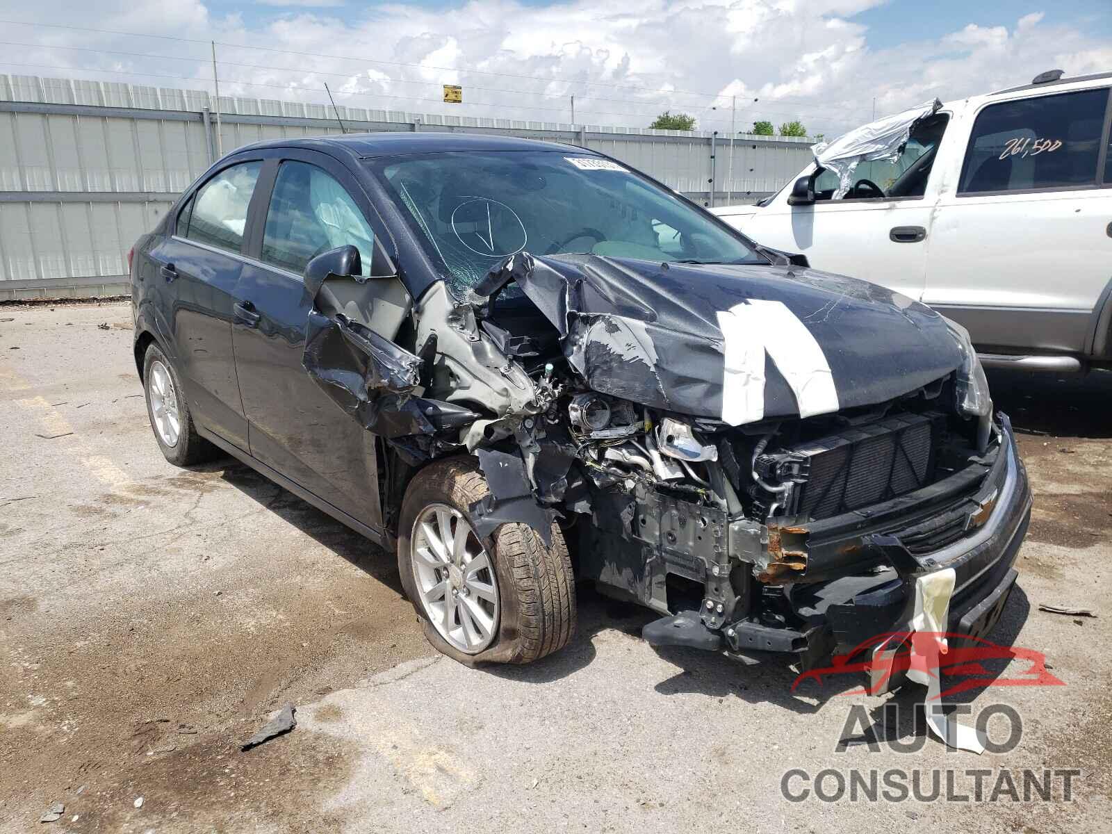 CHEVROLET SONIC 2017 - 1G1JD5SH0H4122458