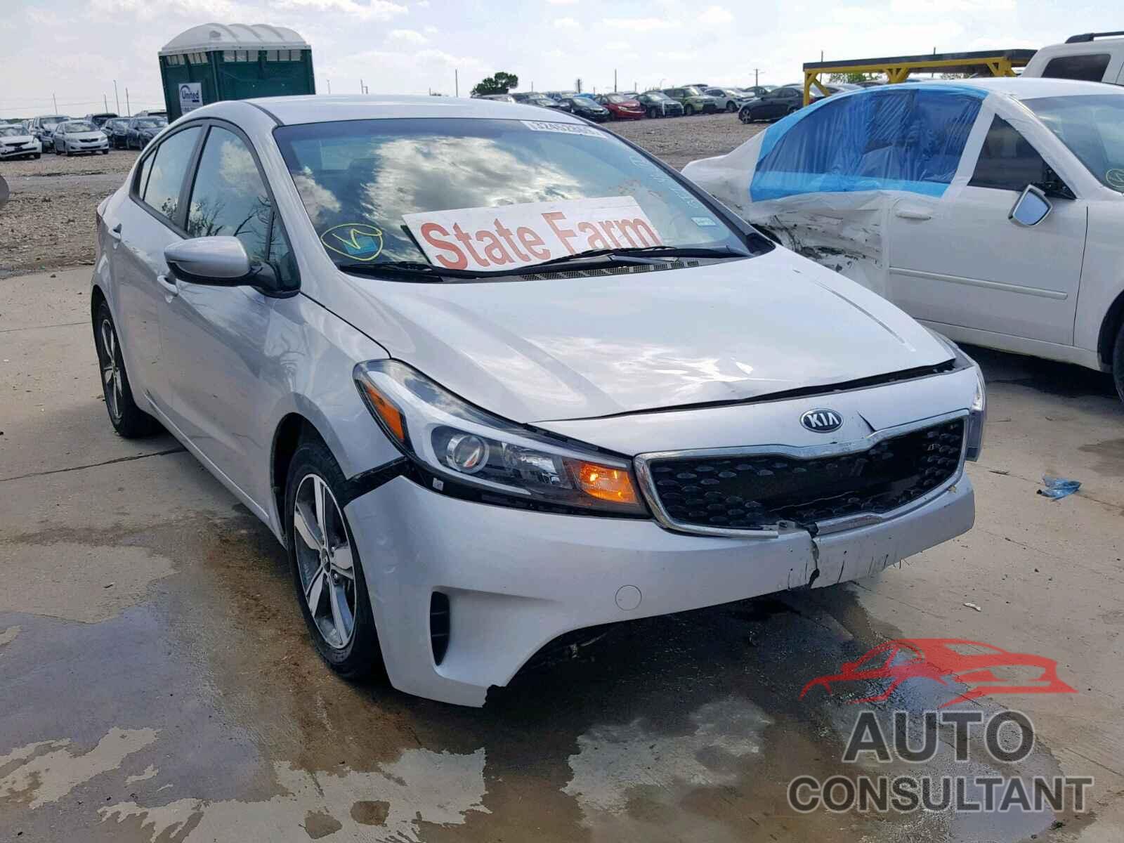 KIA FORTE 2018 - KNMAT2MVXJP568195