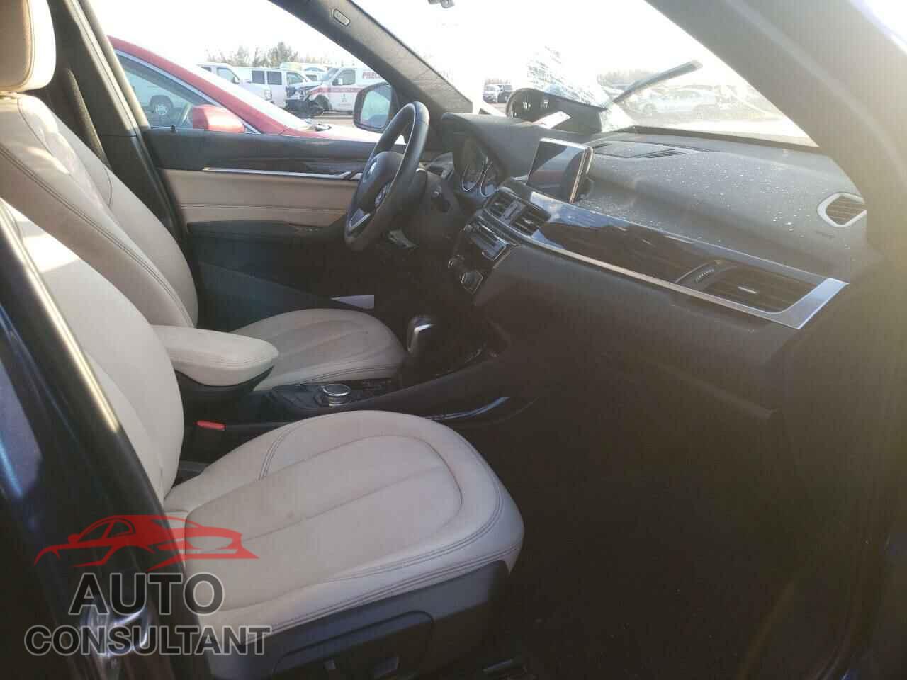 BMW X1 2016 - WBXHT3C36GP883267