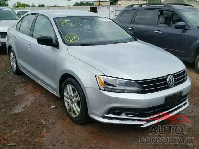 VOLKSWAGEN JETTA 2015 - 3VW2K7AJ5FM215802