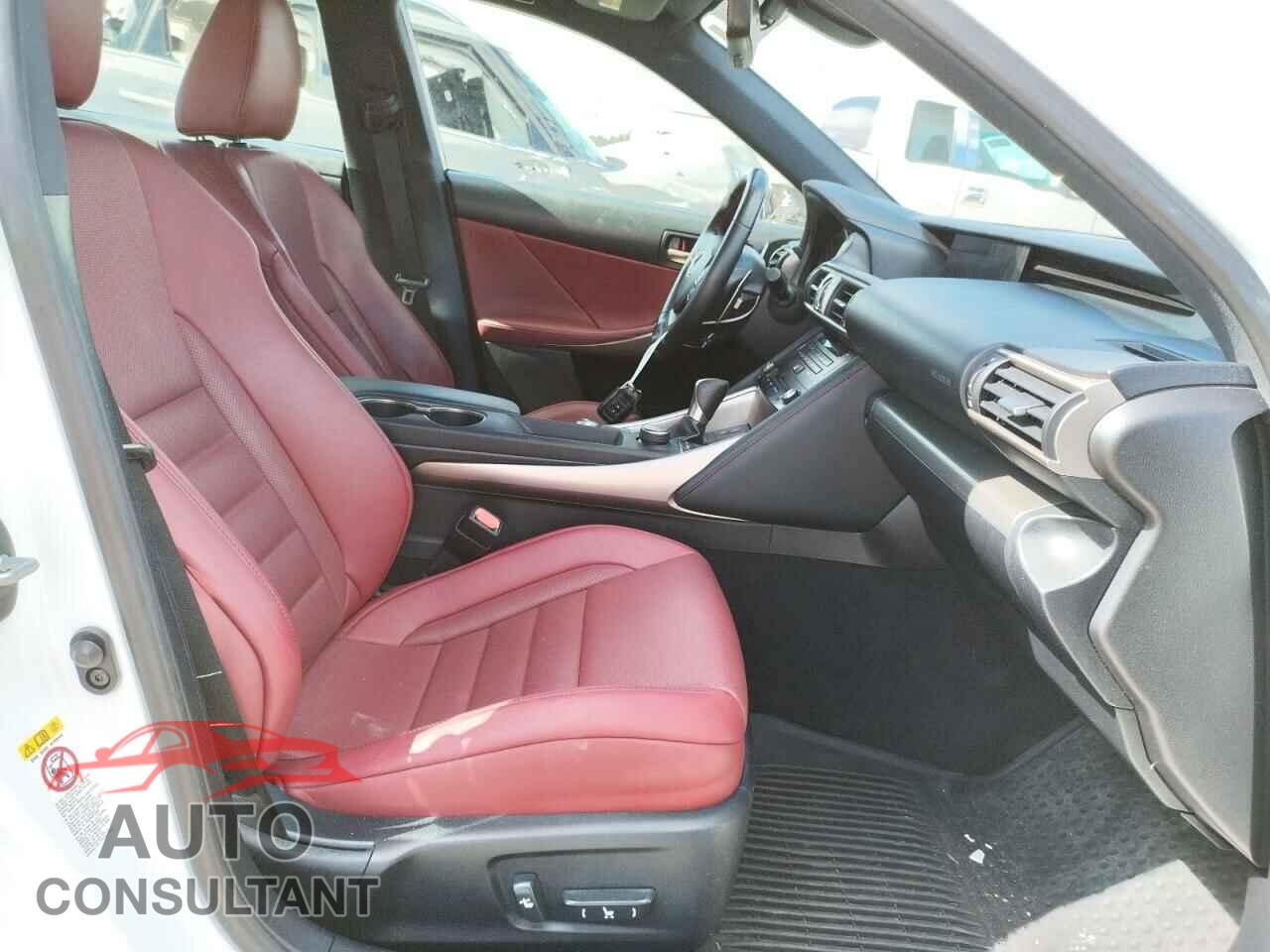 LEXUS IS 2017 - JTHBA1D26H5040846