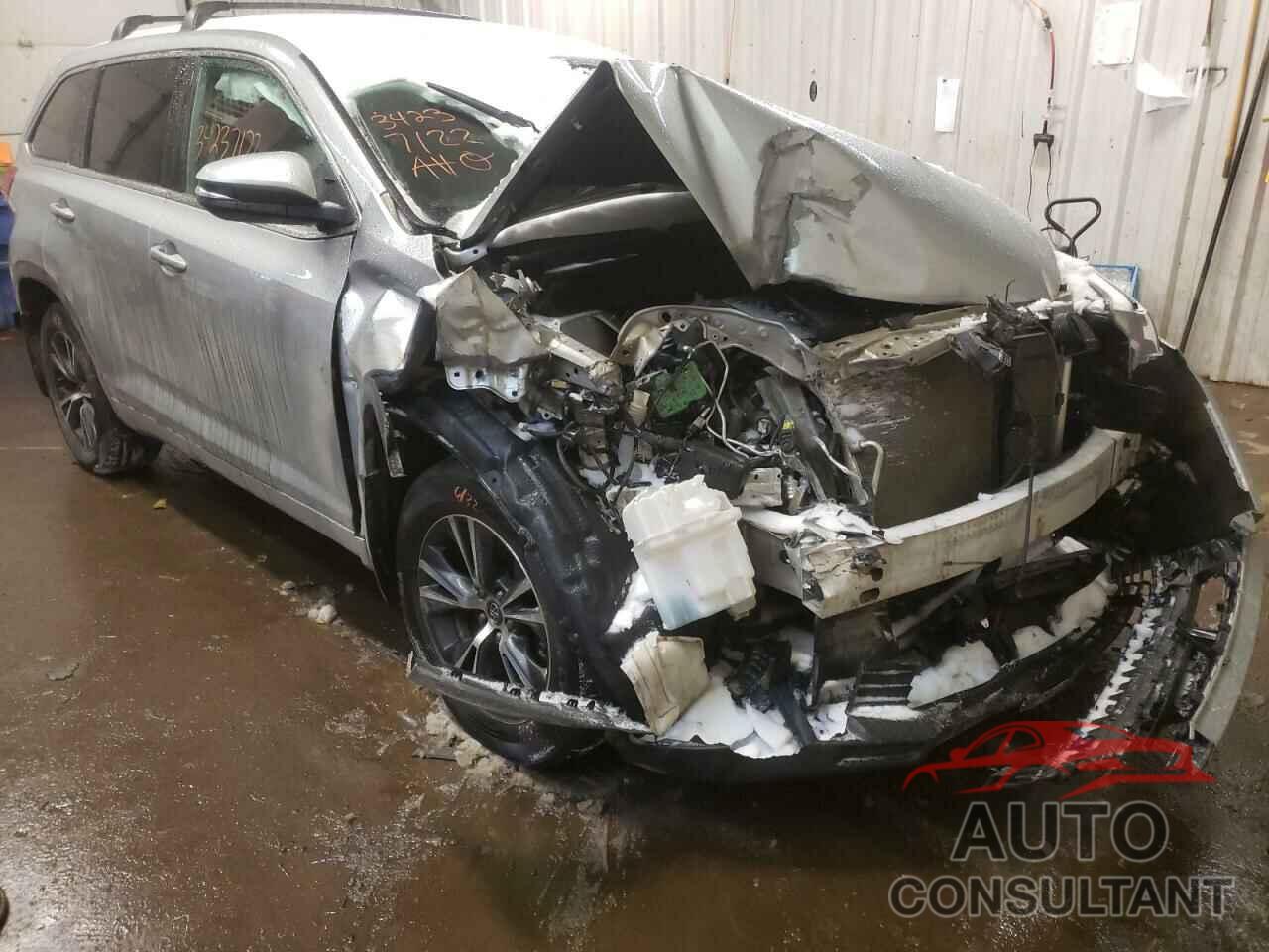 TOYOTA HIGHLANDER 2018 - 5TDBZRFH0JS855991