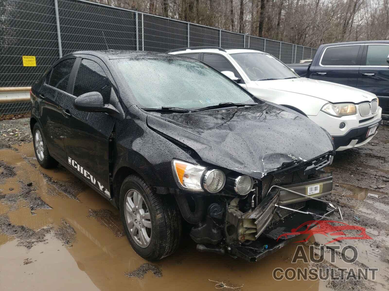 CHEVROLET SONIC 2016 - 1G1JC5SH1G4127279