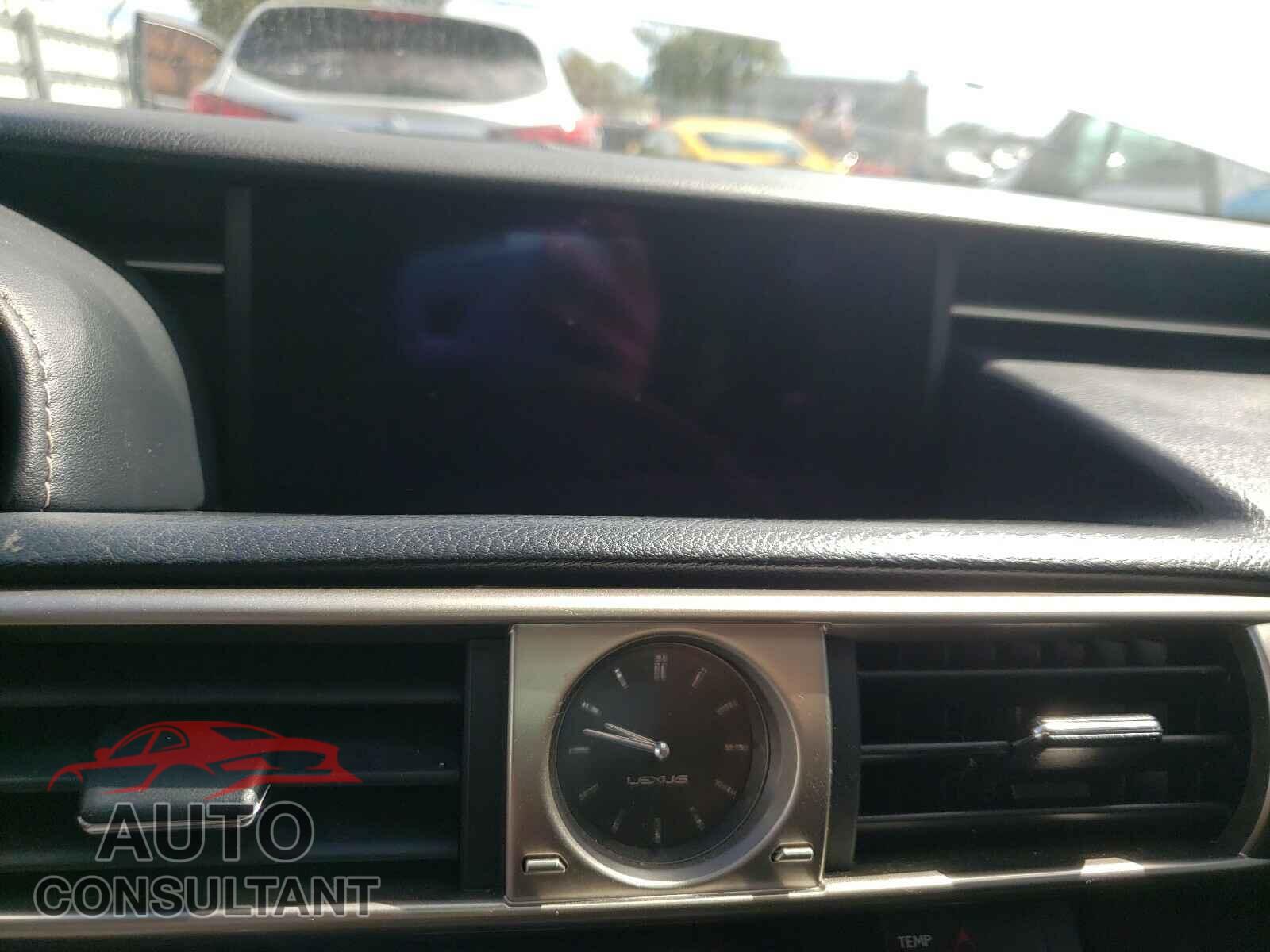 LEXUS IS 2016 - JTHBA1D27G5023228