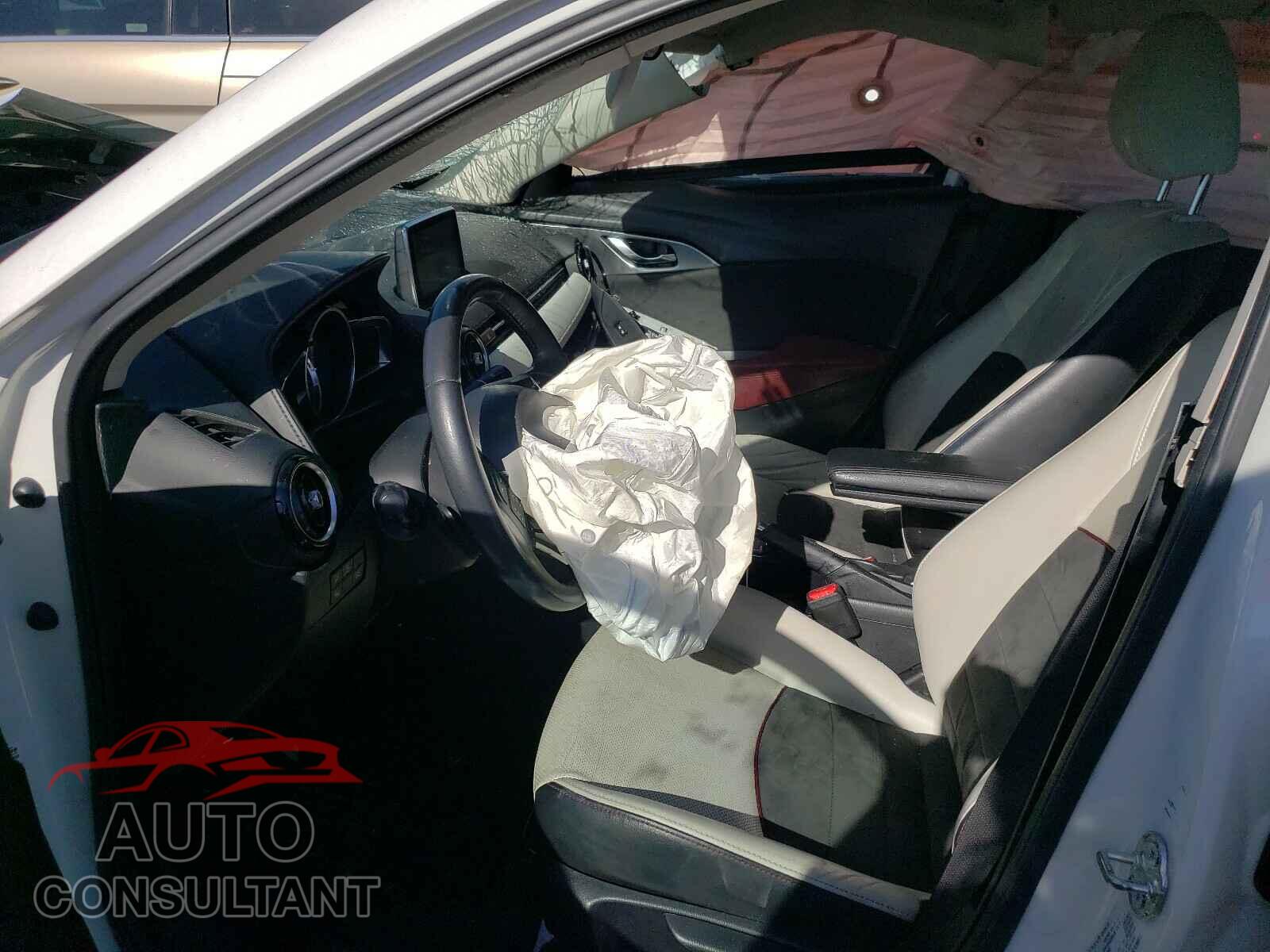 MAZDA CX-3 2017 - JM1DKDD77H0160057