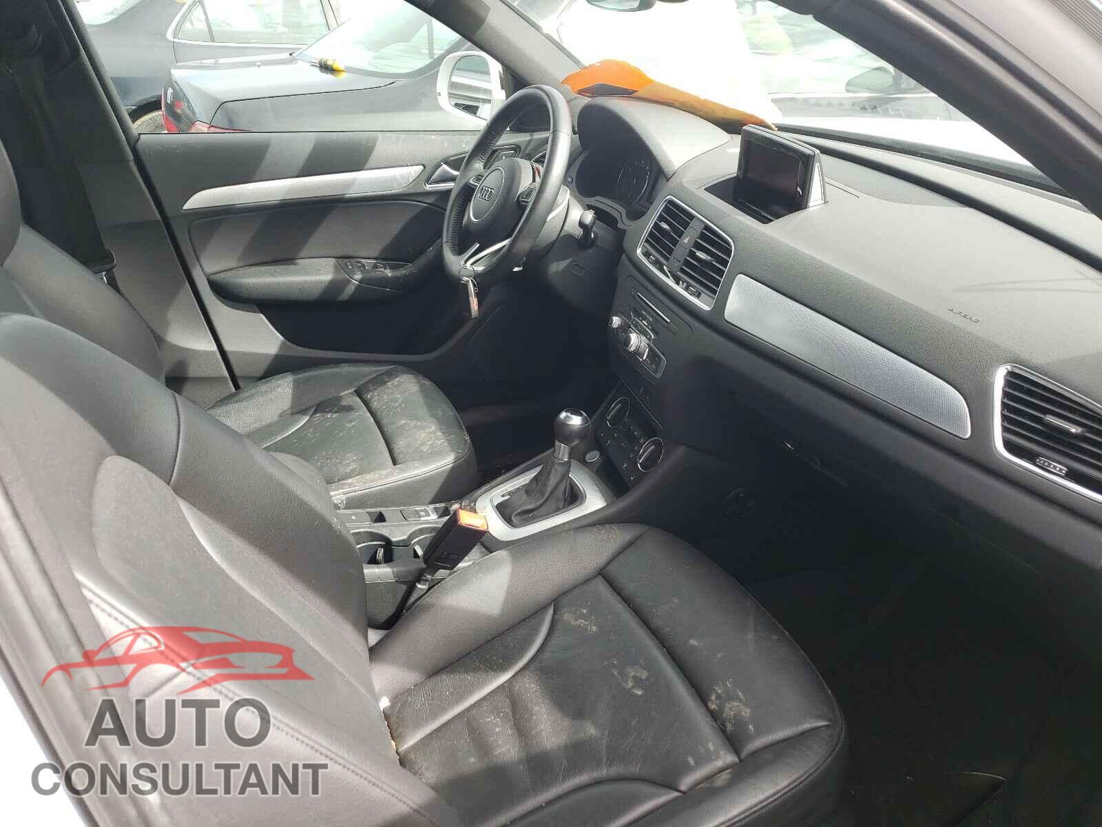 AUDI Q3 2016 - WA1BFCFS7GR016083