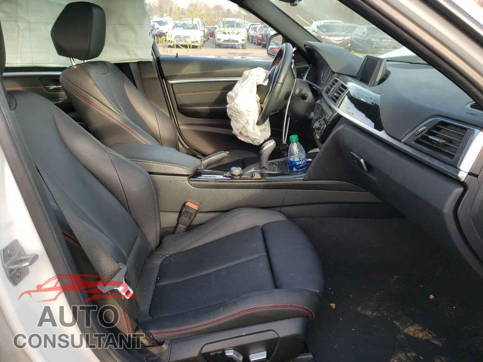 BMW 3 SERIES 2016 - WBA8E3G55GNU01982