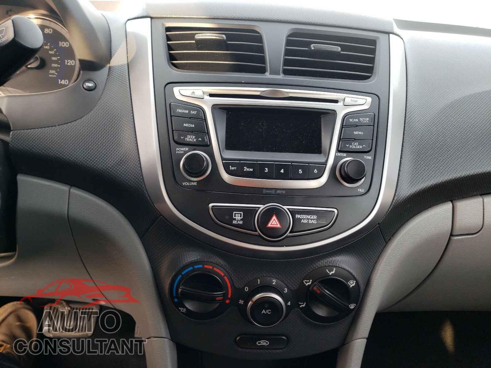 HYUNDAI ACCENT 2016 - KMHCT4AE2GU107300