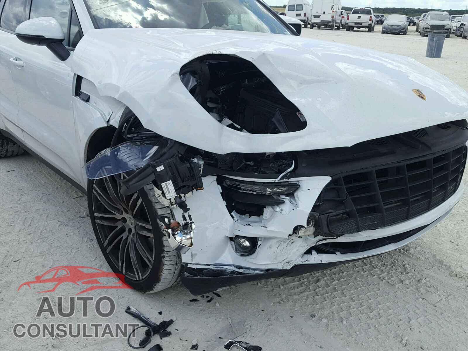 PORSCHE MACAN 2018 - WP1AA2A51JLB01764