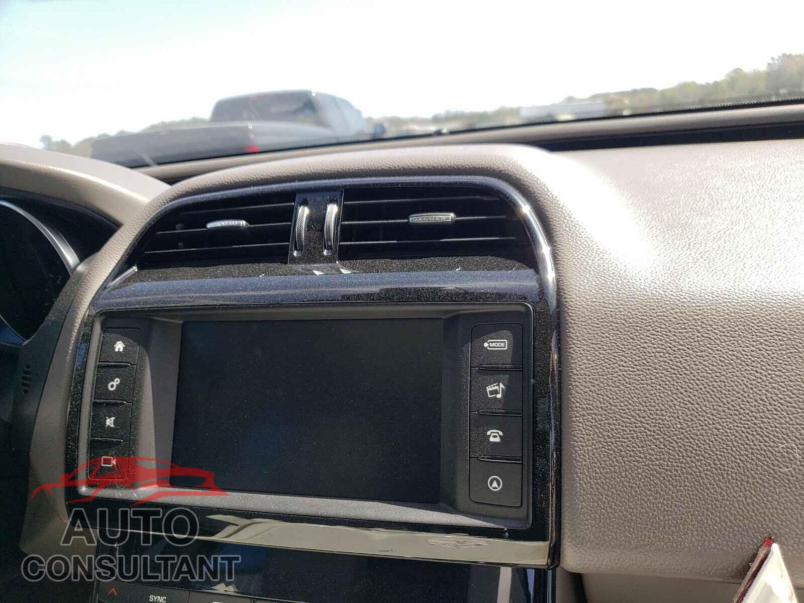 JAGUAR XE 2017 - SAJAD4BV6HCP10346