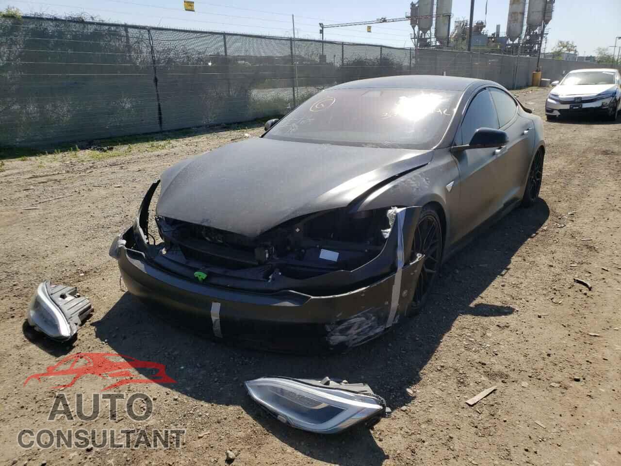TESLA MODEL S 2017 - 5YJSA1E27HF192343