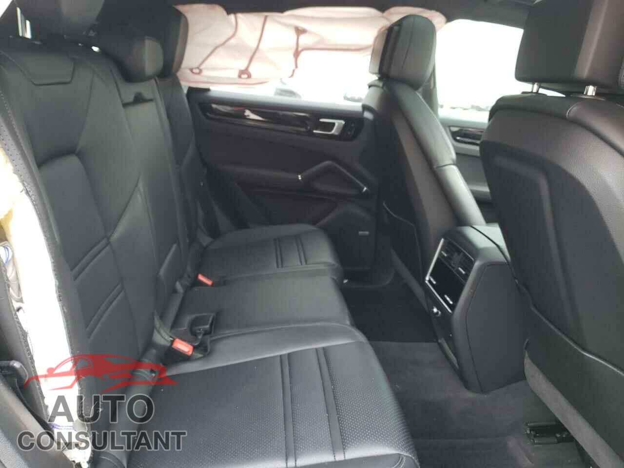 PORSCHE CAYENNE 2021 - WP1AA2AY4MDA09170