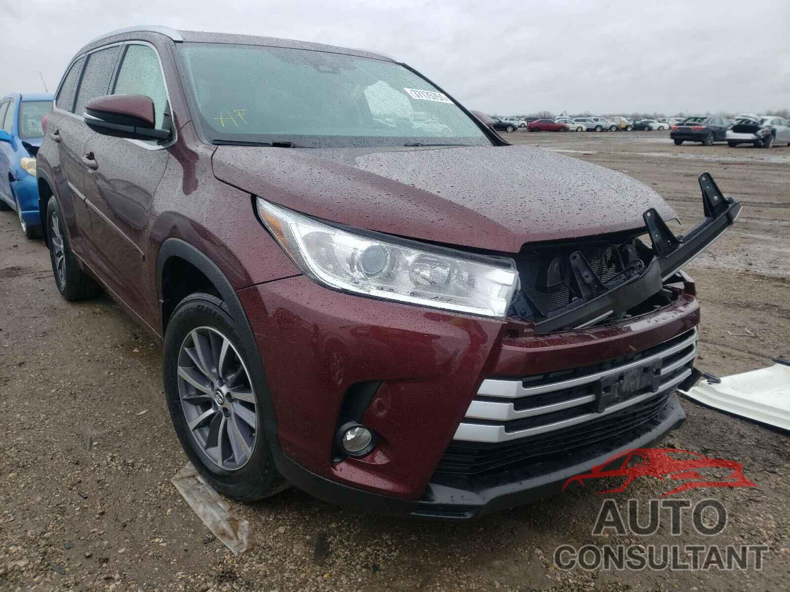 TOYOTA HIGHLANDER 2018 - 5TDJZRFH2JS813351