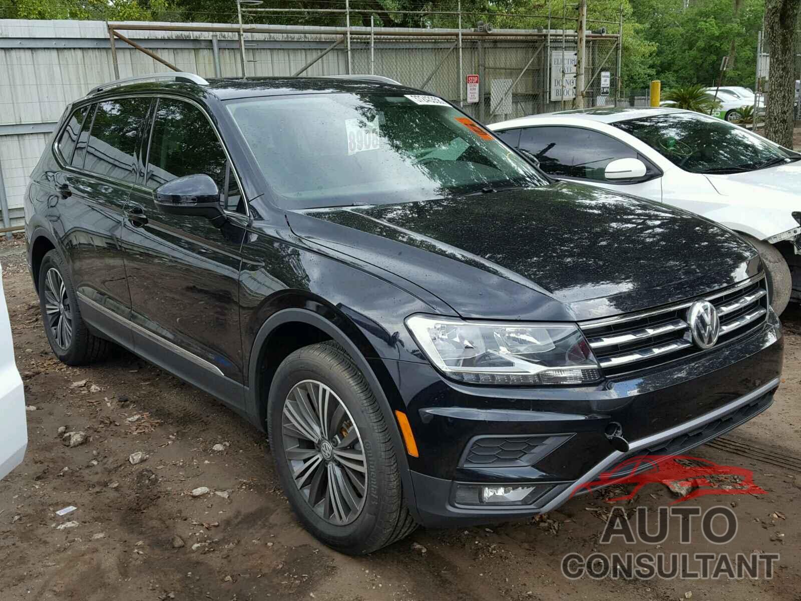 VOLKSWAGEN TIGUAN 2018 - 3VV3B7AX4JM137373