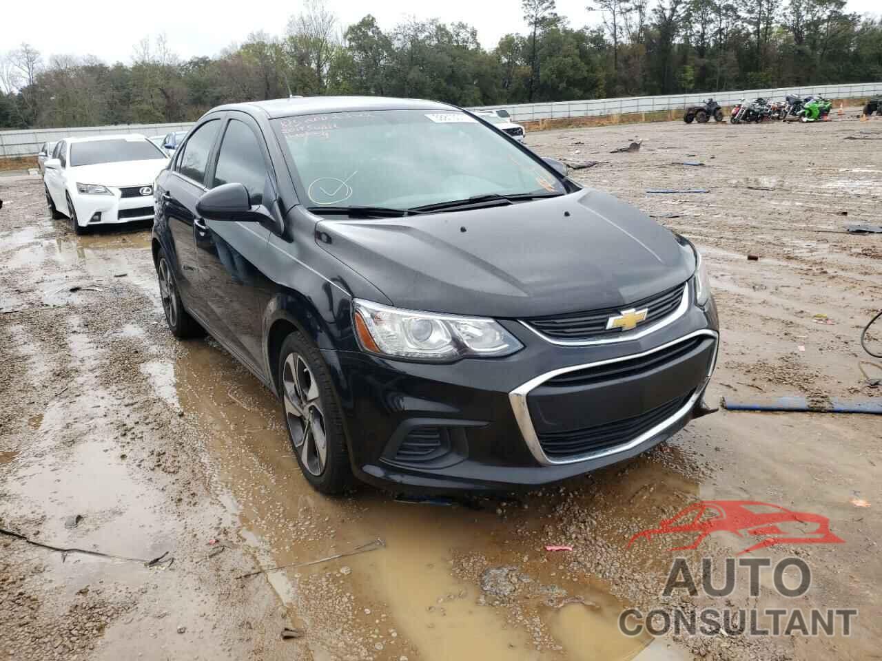 CHEVROLET SONIC 2017 - 1G1JF5SB8H4101864