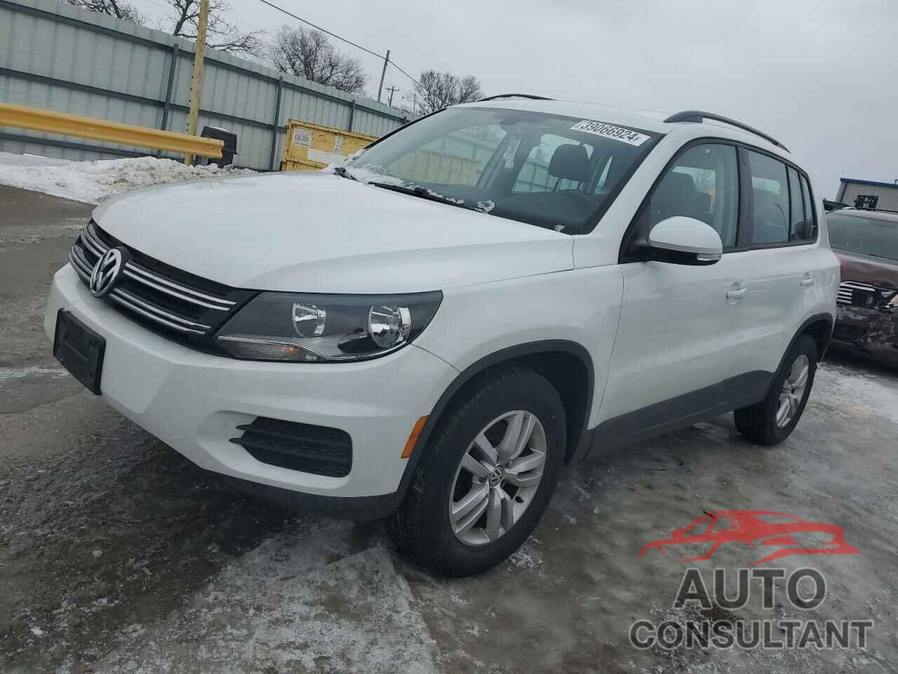 VOLKSWAGEN TIGUAN 2017 - WVGBV7AX9HK027983