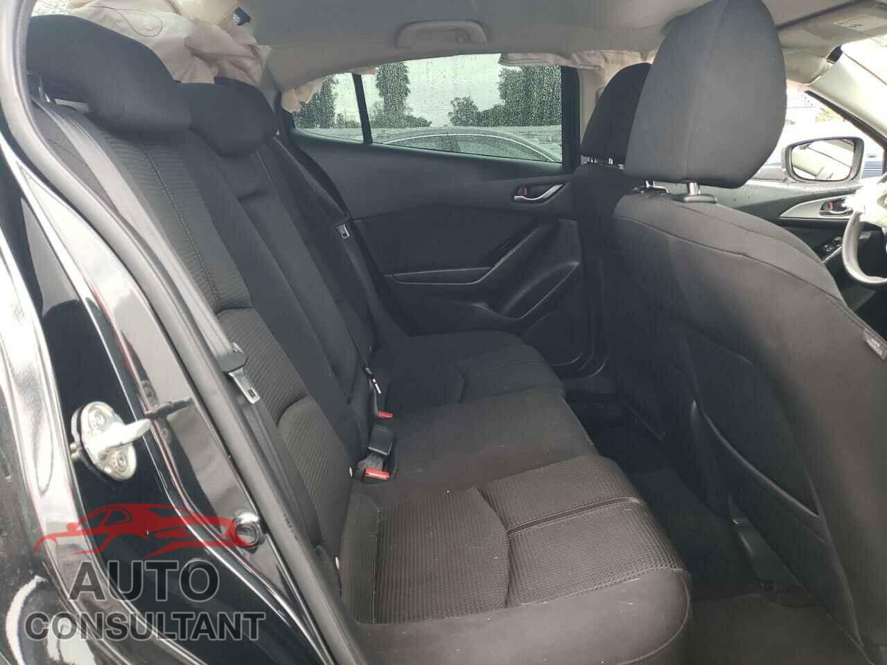 MAZDA 3 2017 - 3MZBN1U76HM136842