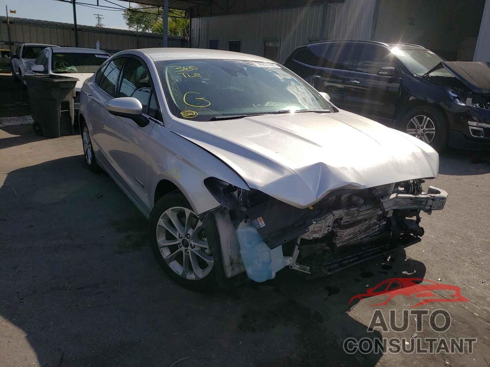 FORD FUSION 2019 - 3FA6P0LU6KR220515