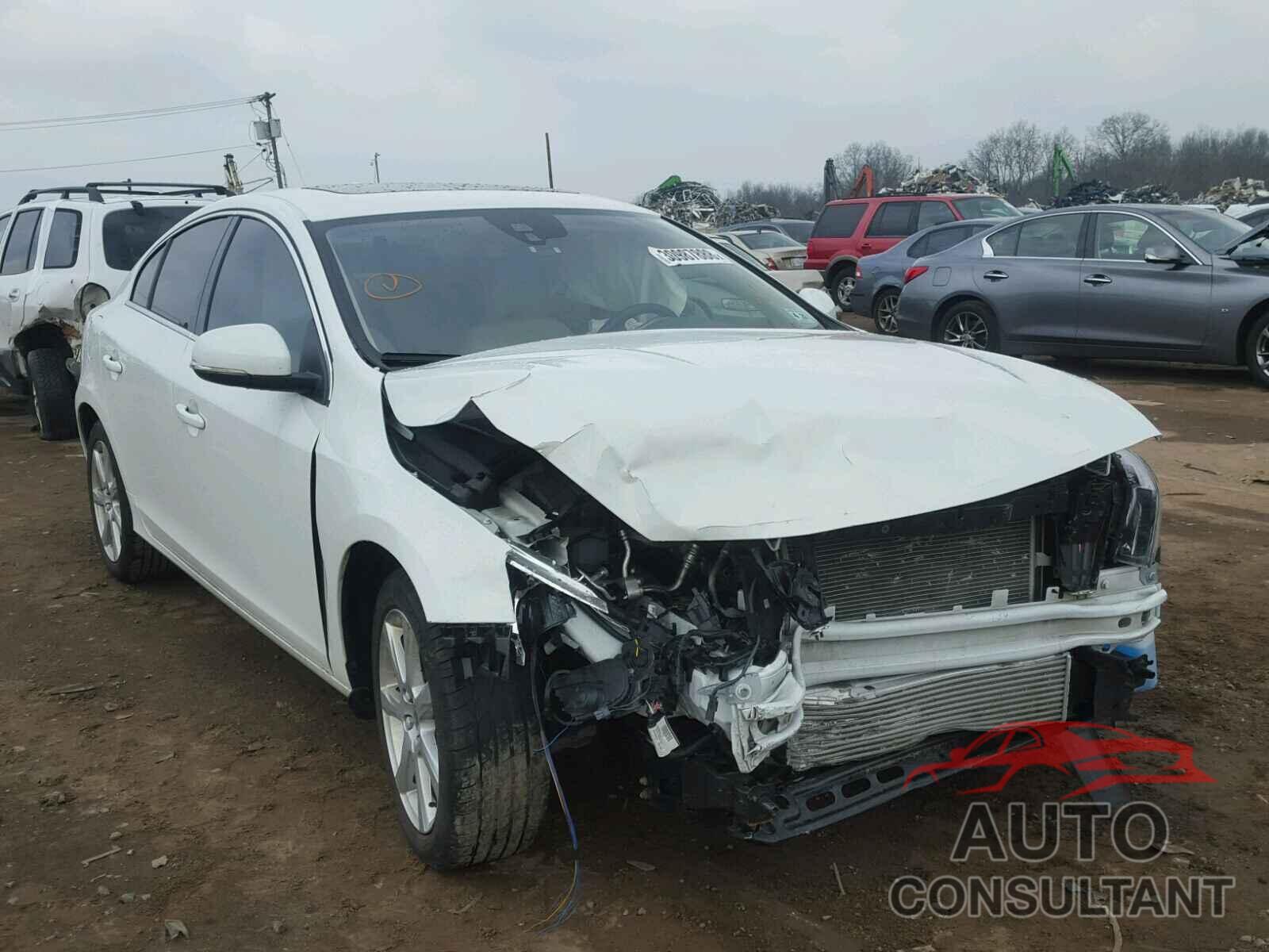 VOLVO S60 2016 - YV126MFK8G2414014