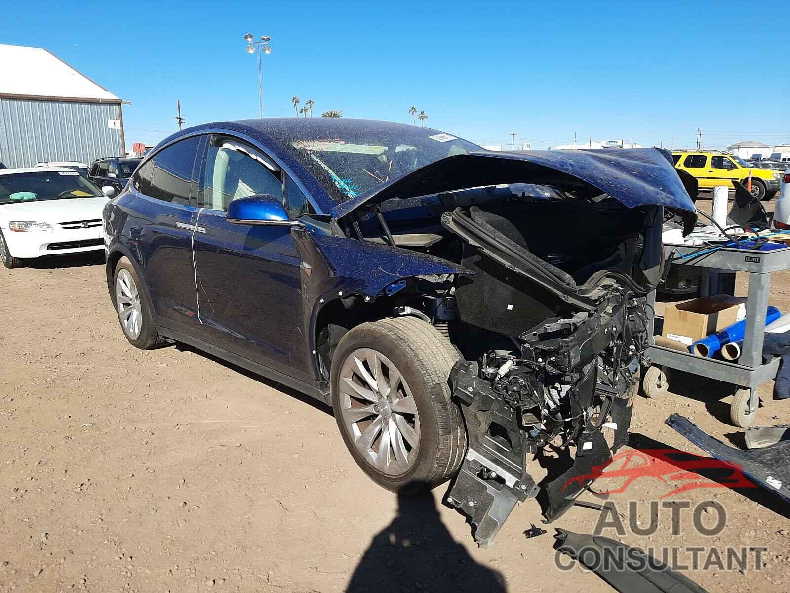 TESLA MODEL X 2018 - 5YJXCDE25JF090143