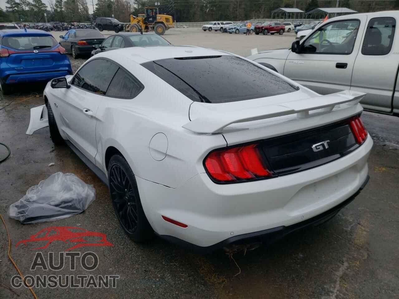 FORD MUSTANG 2018 - 1FA6P8CF4J5180355