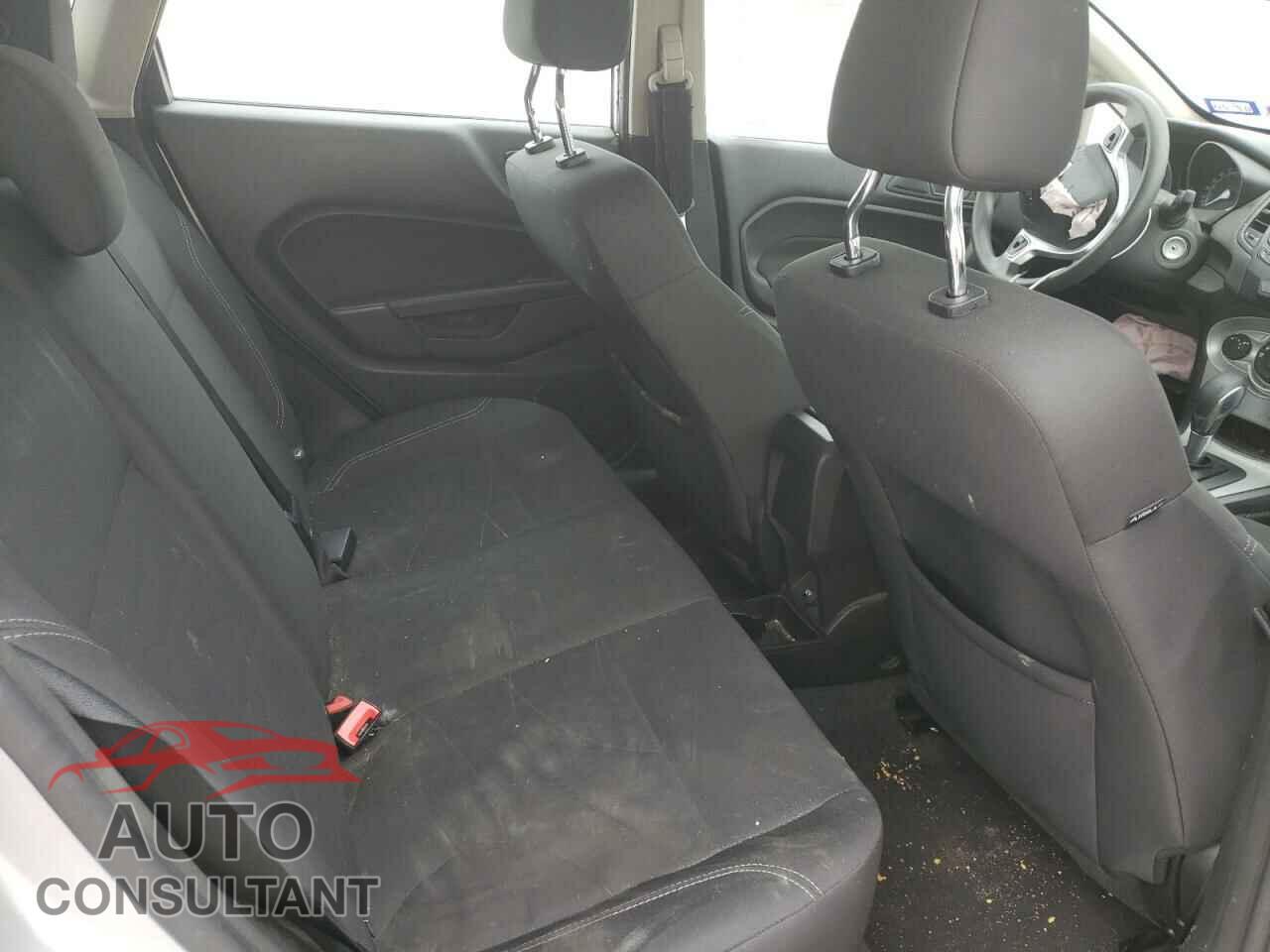 FORD FIESTA 2017 - 3FADP4EJ2HM149787