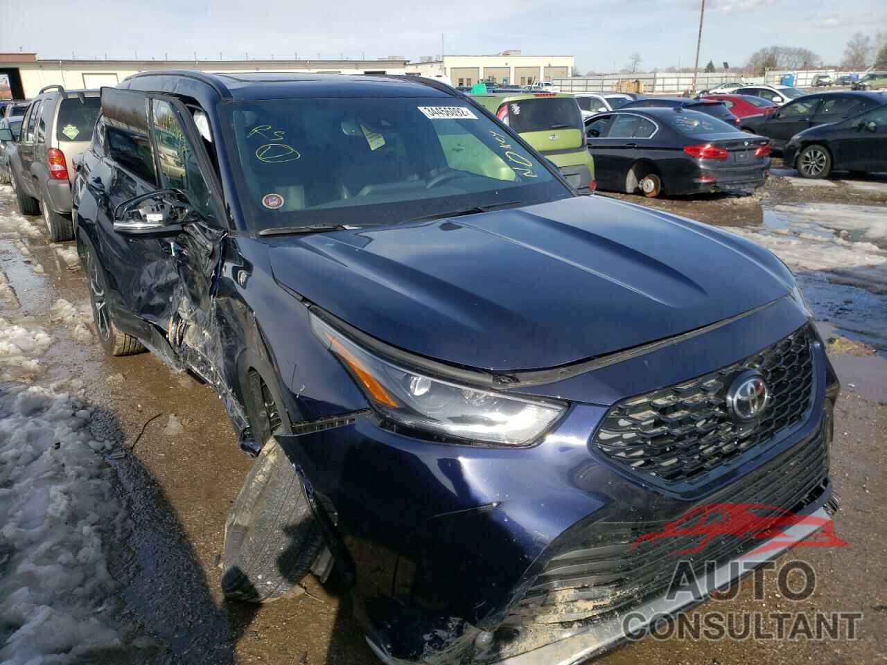 TOYOTA HIGHLANDER 2021 - 5TDJZRBH5MS132630