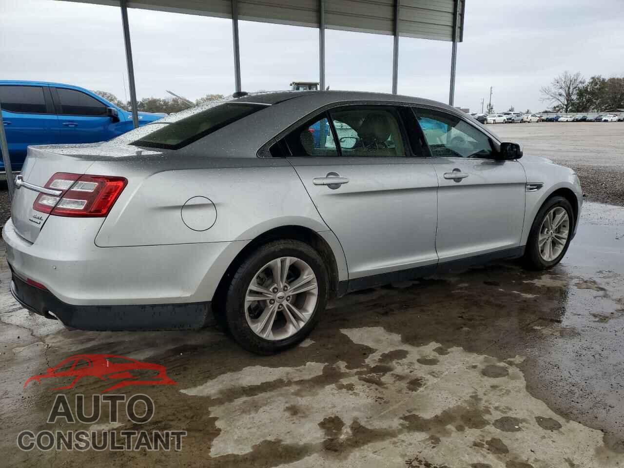 FORD TAURUS 2018 - 1FAHP2E8XJG110092