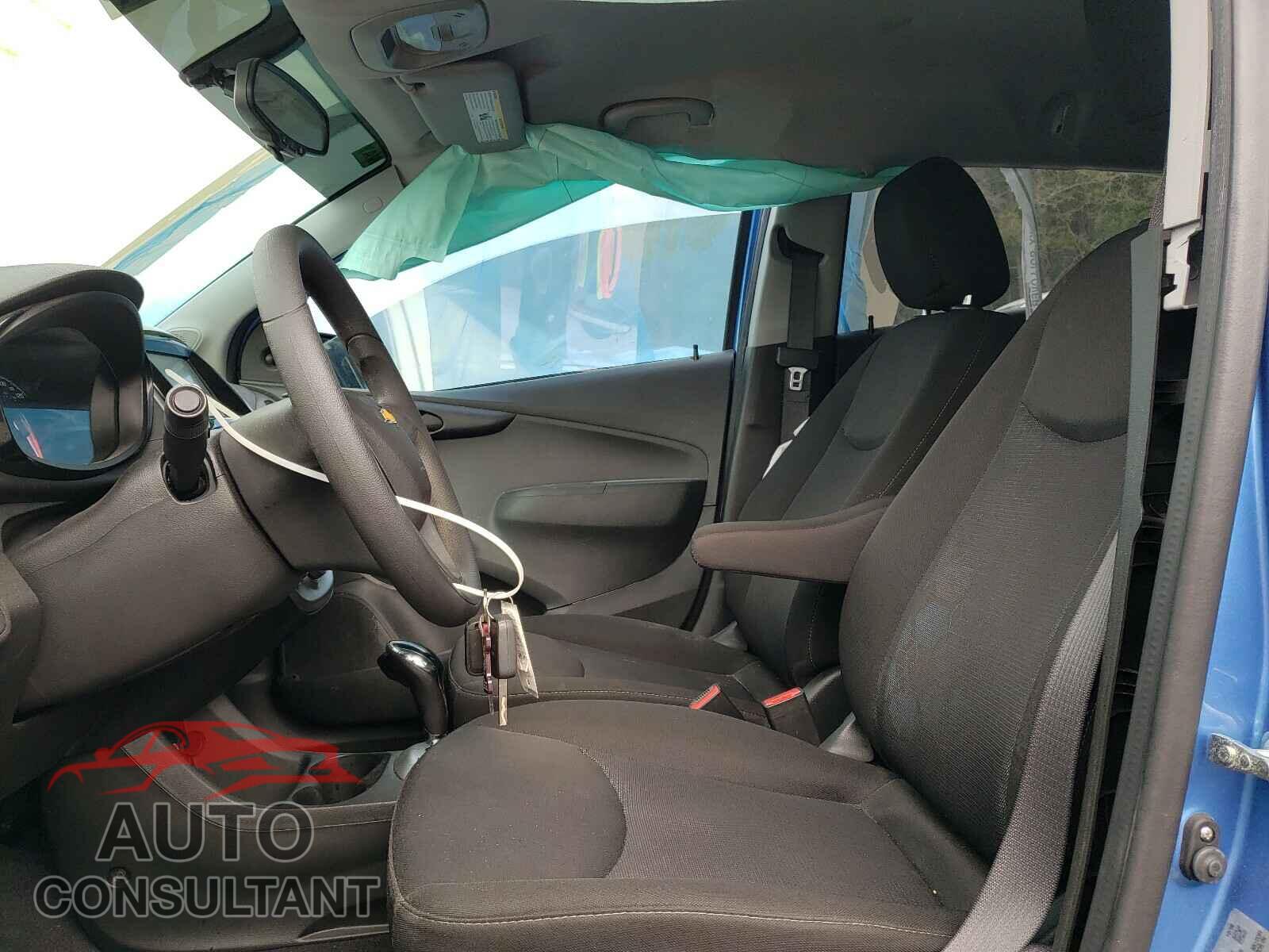 CHEVROLET SPARK 2017 - KL8CB6SA5HC761044