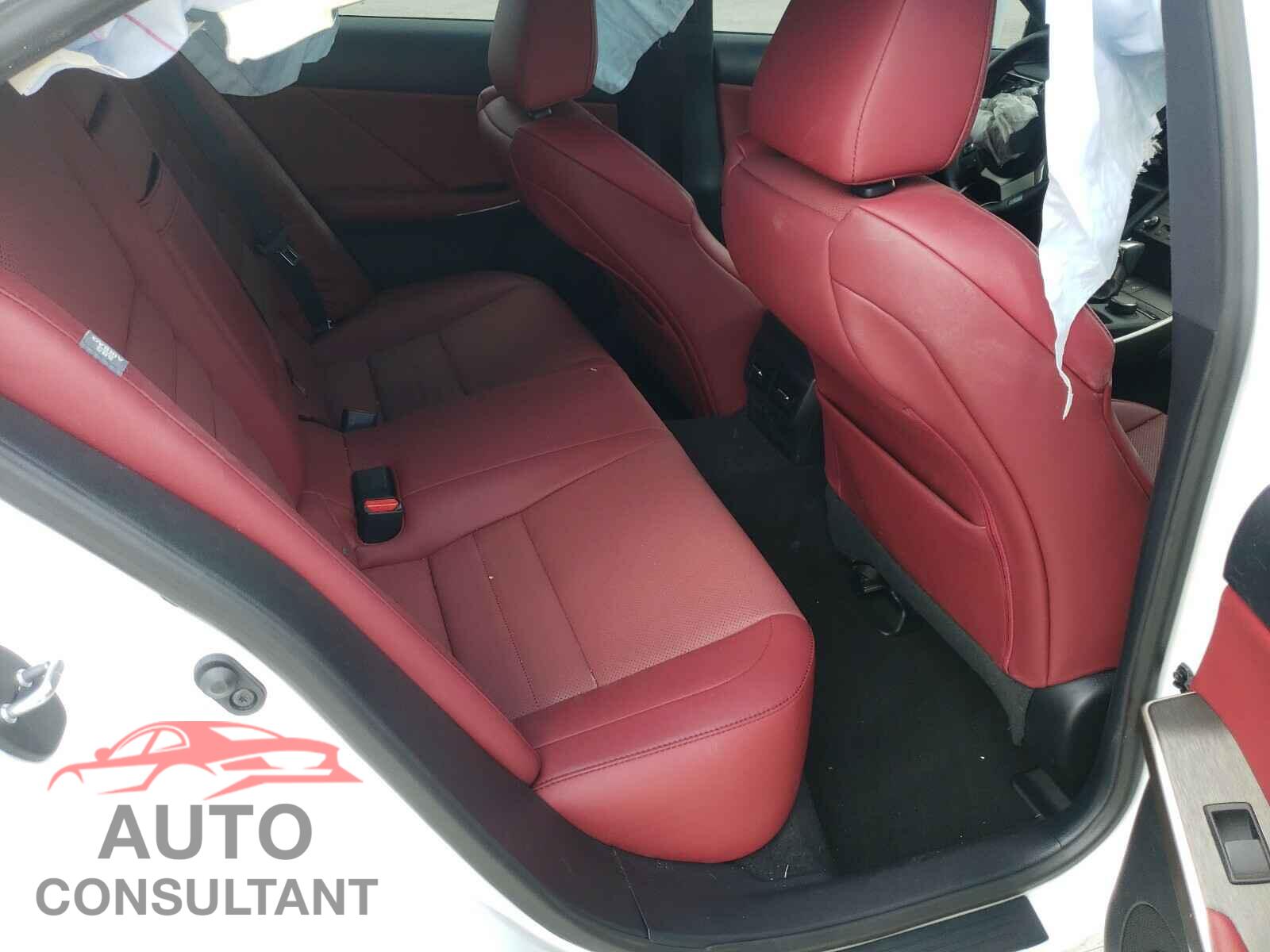 LEXUS IS 2020 - JTHGA1D23L5104842