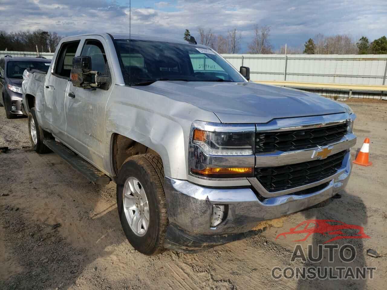 CHEVROLET SILVERADO 2017 - 3GCUKREC5HG208918