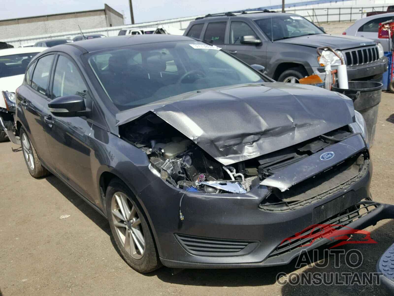FORD FOCUS 2015 - 1FADP3K24FL376646
