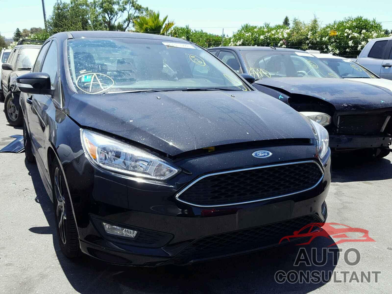 FORD FOCUS 2016 - 1FADP3F26GL289522