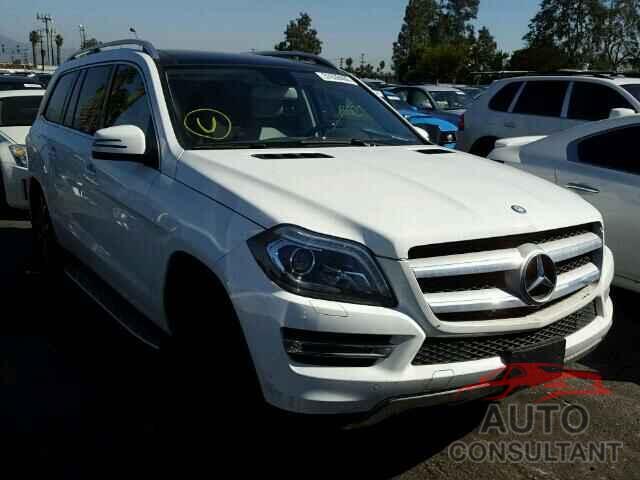 MERCEDES-BENZ GL 450 4MATIC 2015 - 4JGDF6EE7FA465915