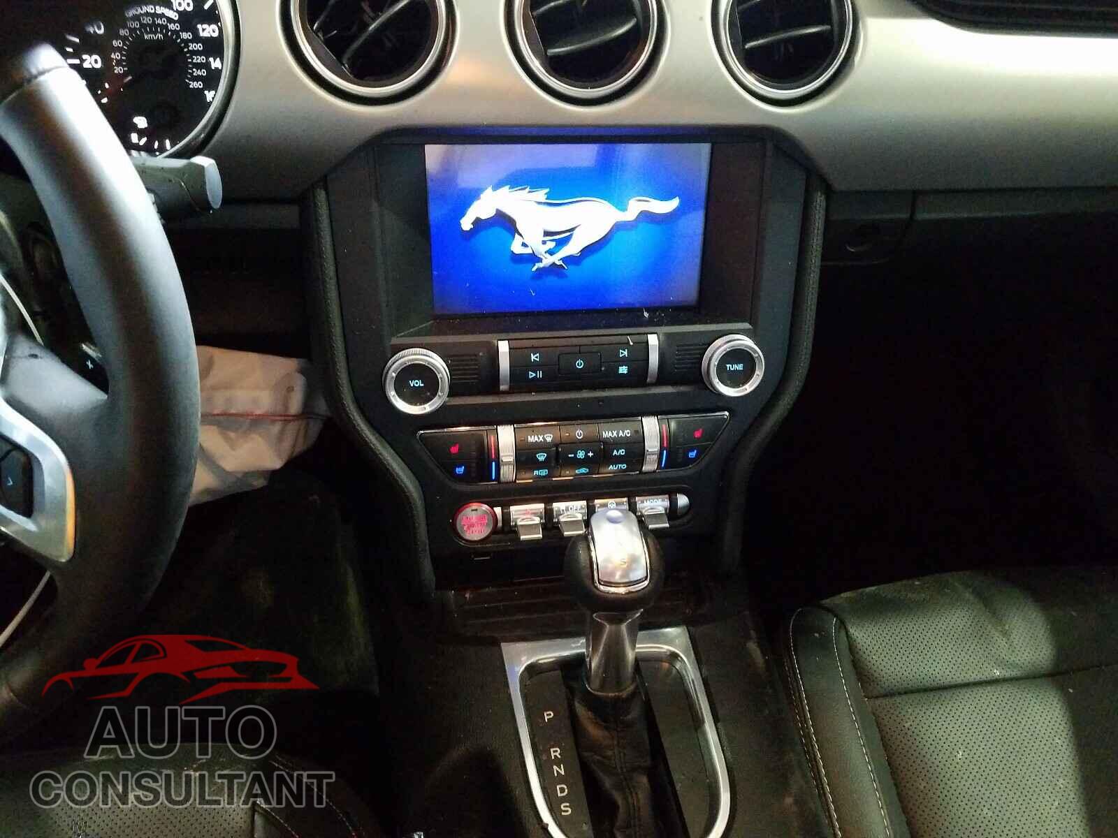 FORD MUSTANG 2020 - 1FA6P8TH7L5147600