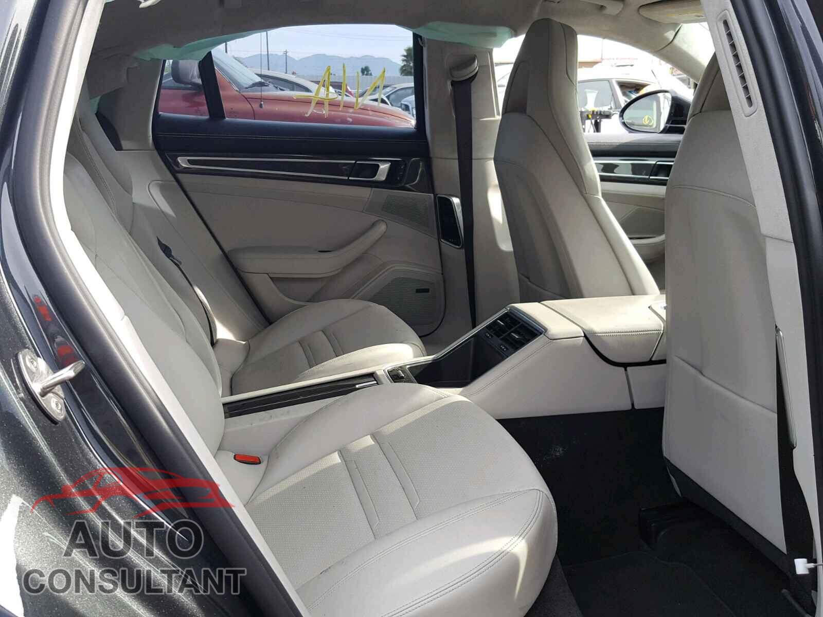 PORSCHE PANAMERA 2017 - WP0AF2A70HL150646