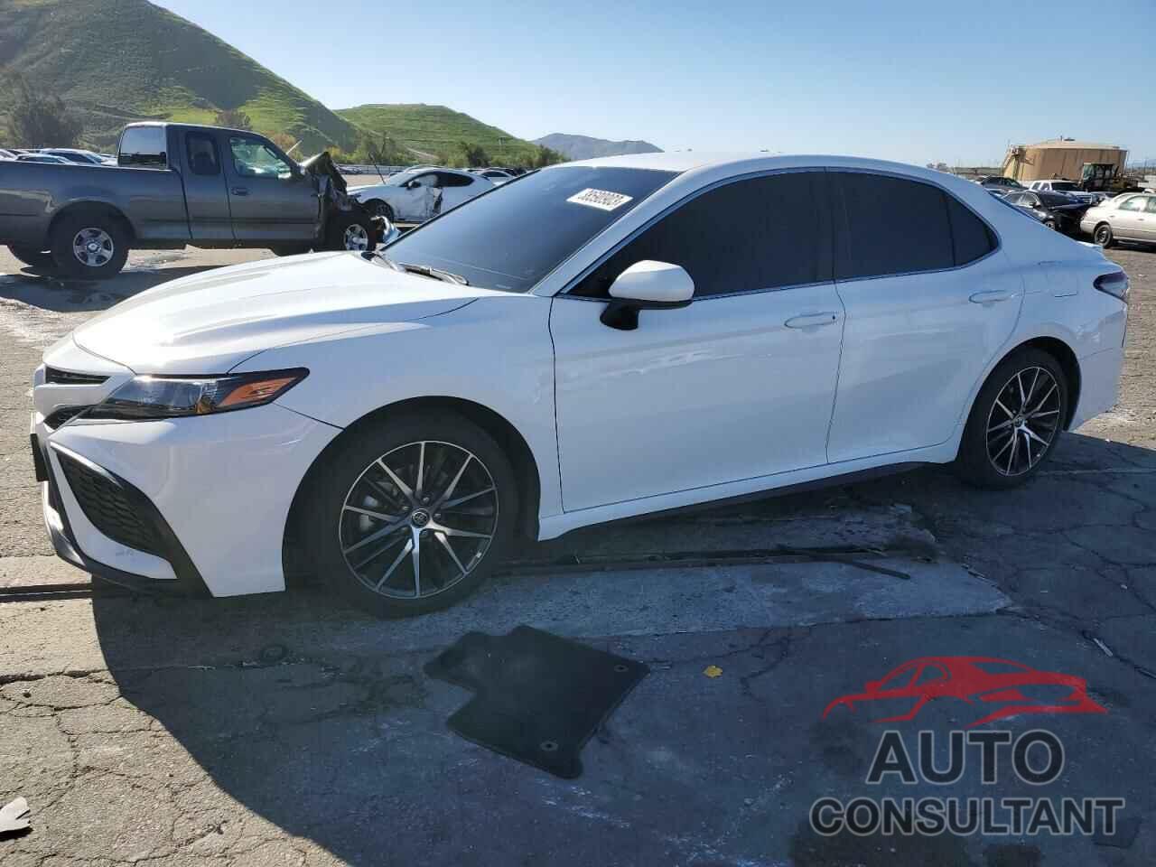 TOYOTA CAMRY 2021 - 4T1G11AK3MU497444