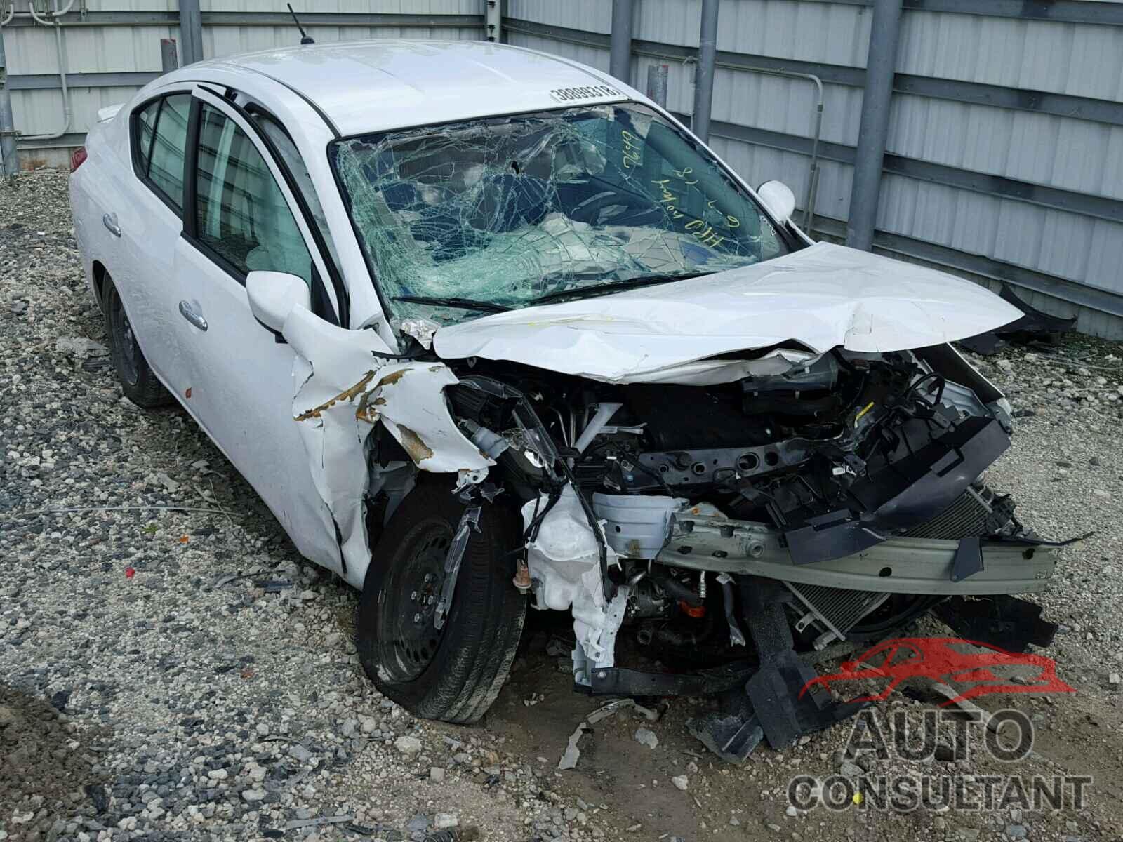 NISSAN VERSA 2018 - 3N1CN7AP9JL827649